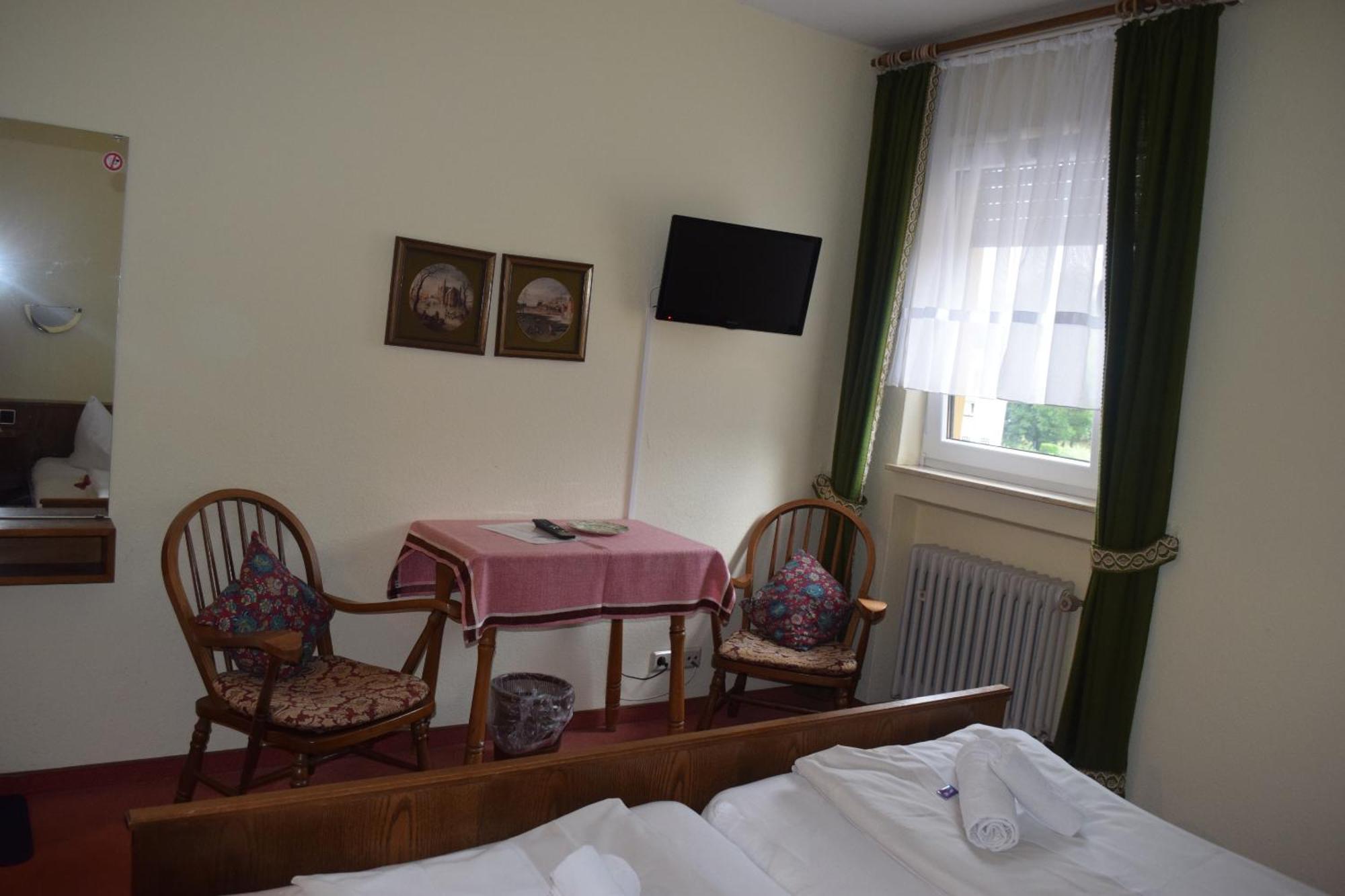 Alte Dorfschaenke Otel Kinderbeuern Oda fotoğraf